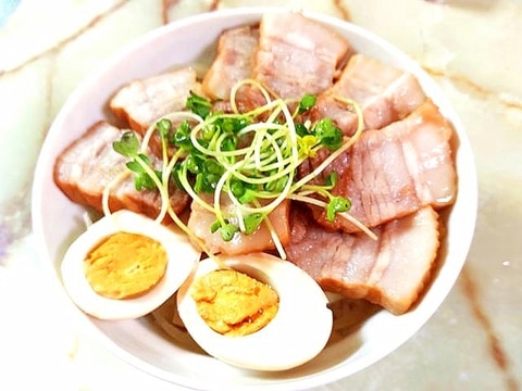 圧力鍋だから柔らかい!豚バラチャーシュー丼♪